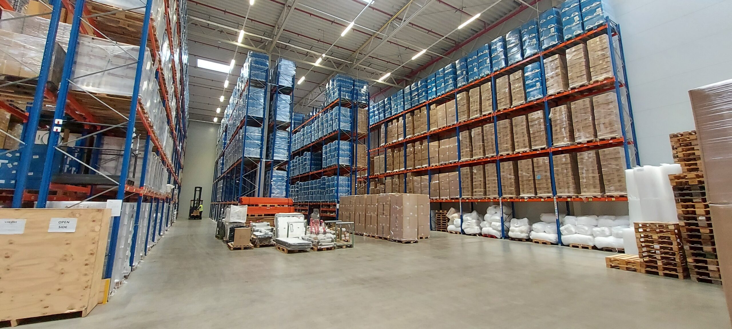 3PL WAREHOUSING AND FULFILLMENT