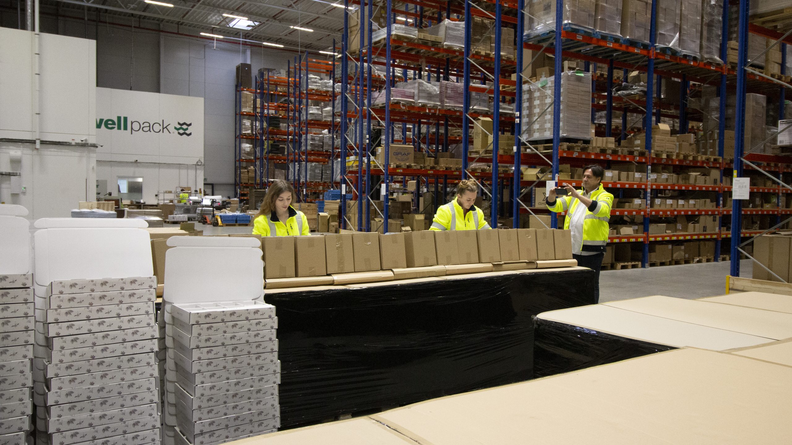 Fulfillment Center VS Warehouse VS Distribution Center:: mi a különbség?